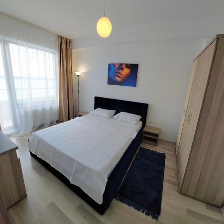 North Club Apartments Mamaia Luaran gambar