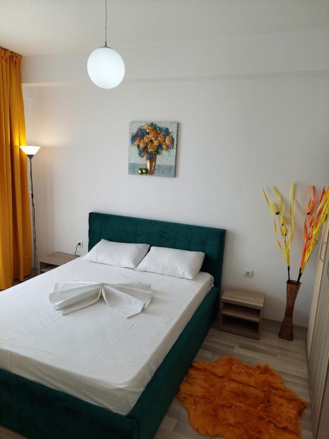 North Club Apartments Mamaia Luaran gambar
