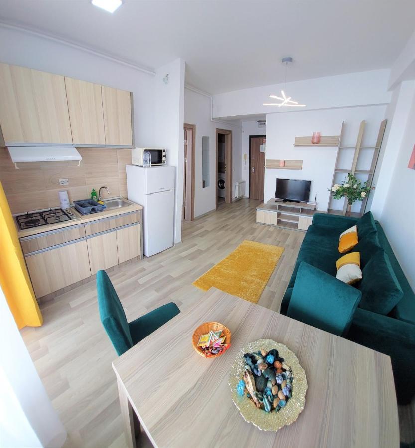 North Club Apartments Mamaia Luaran gambar