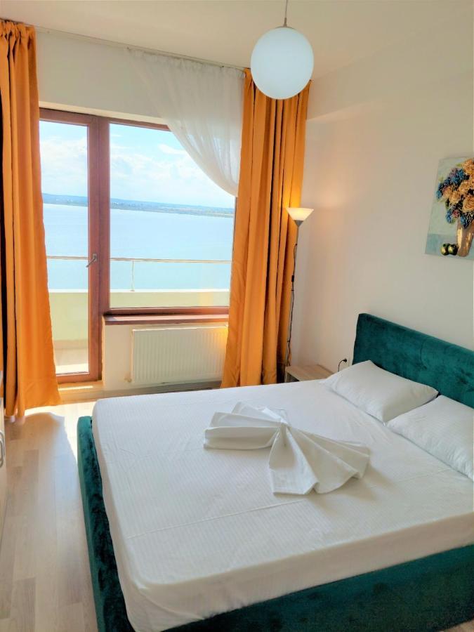 North Club Apartments Mamaia Luaran gambar