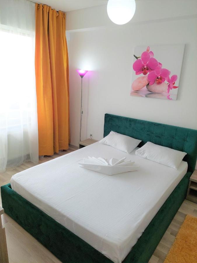 North Club Apartments Mamaia Luaran gambar