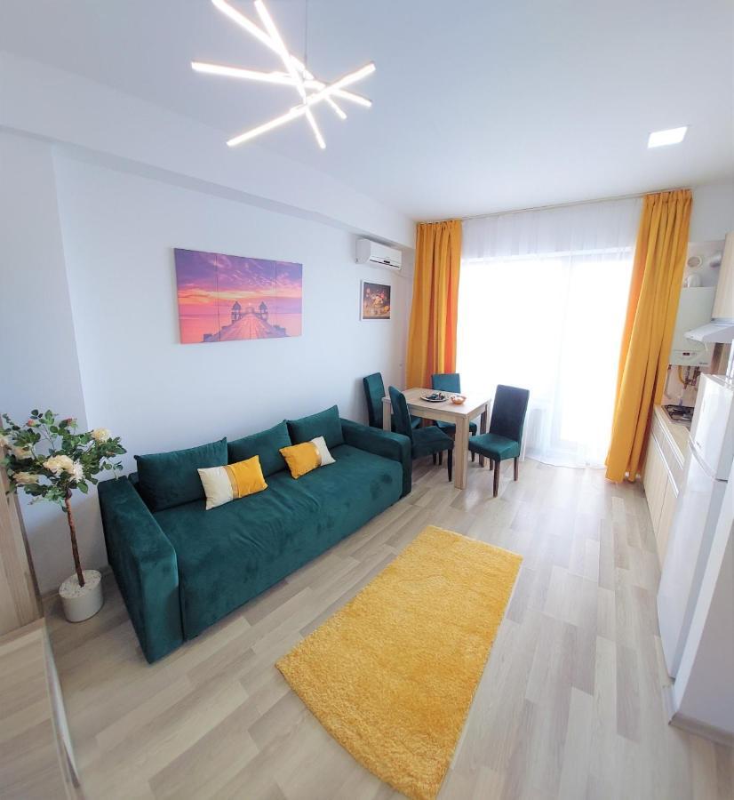 North Club Apartments Mamaia Luaran gambar