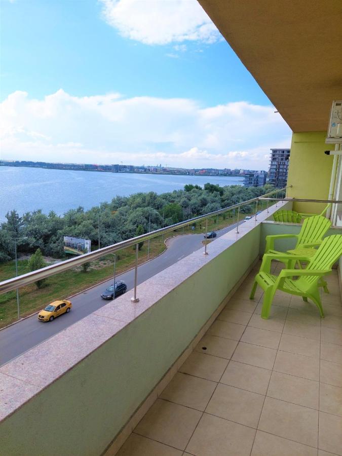 North Club Apartments Mamaia Luaran gambar