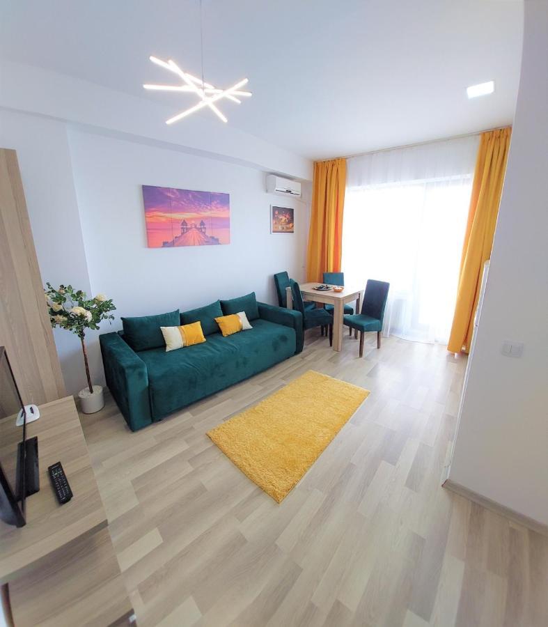 North Club Apartments Mamaia Luaran gambar